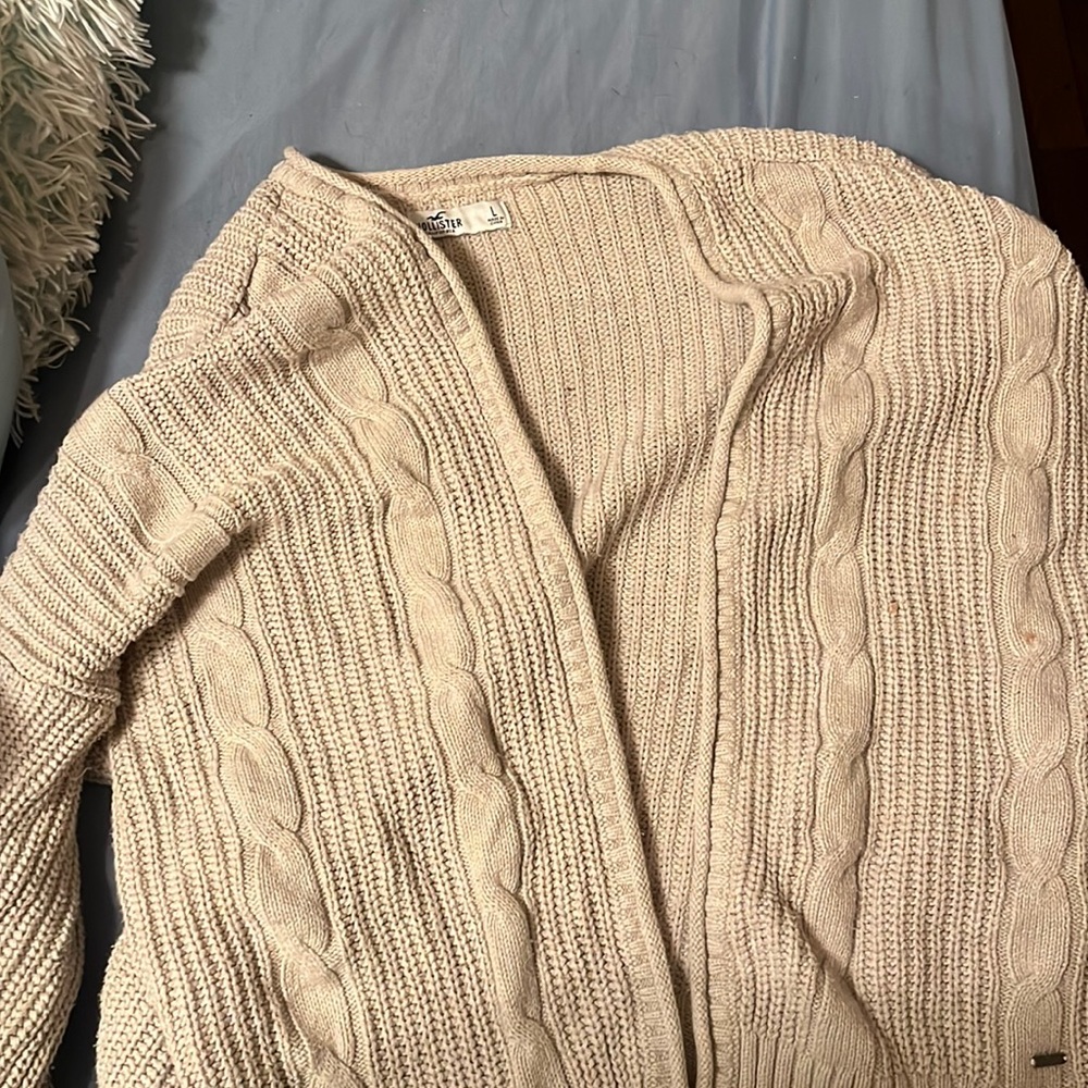 Hollister Cardigan